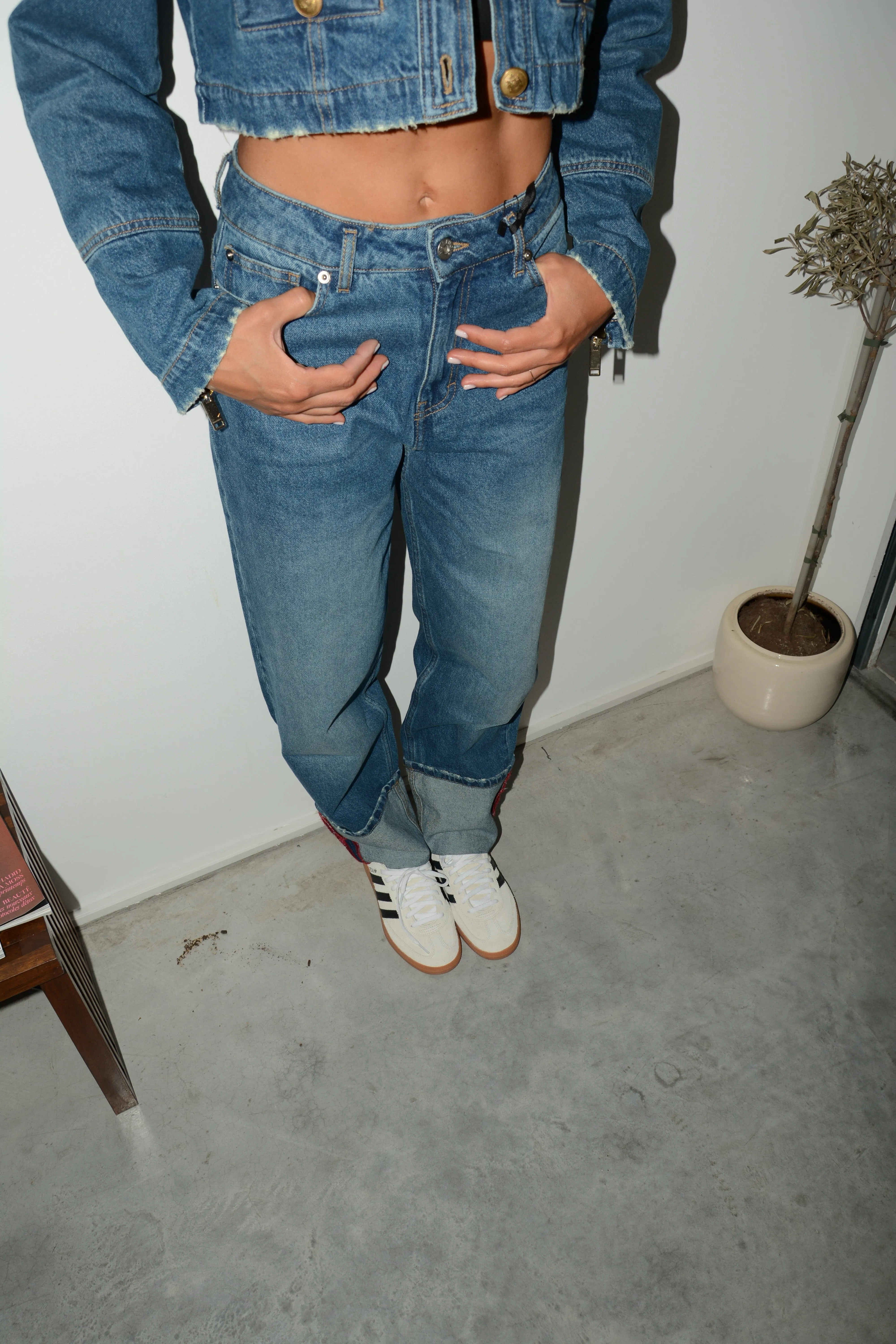 DENIM PANTS BOYFRIEND JEANS IN MEDIUM BLUE DENIM