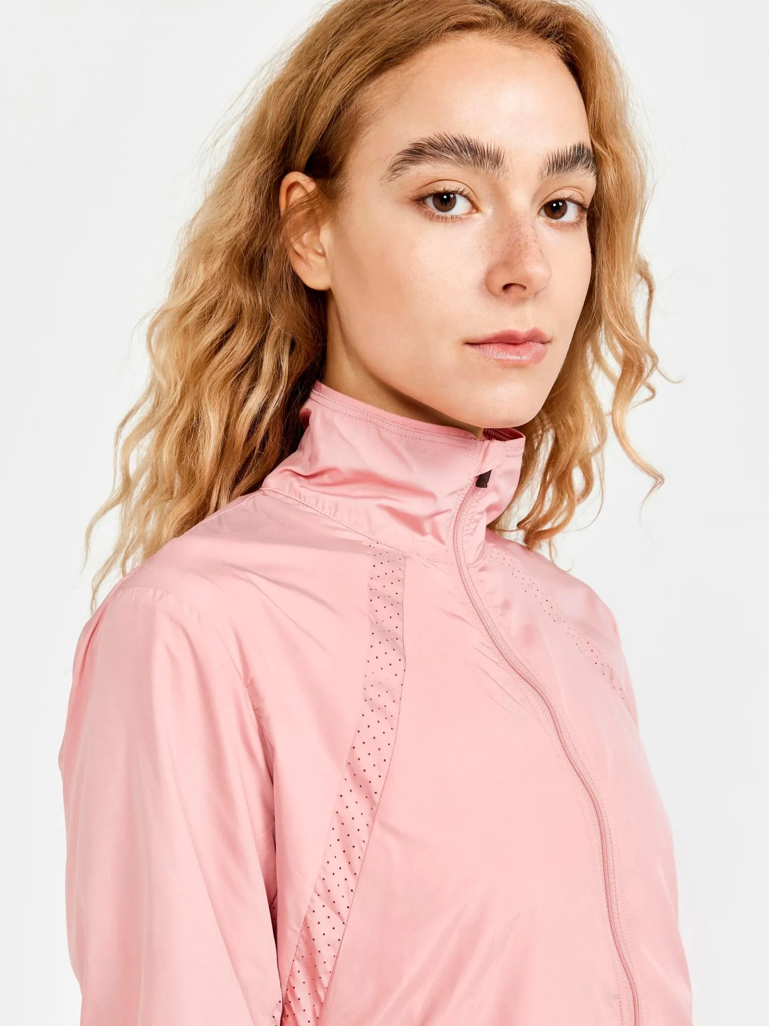 WOMEN'S ADV ESSENCE WIND JACKET